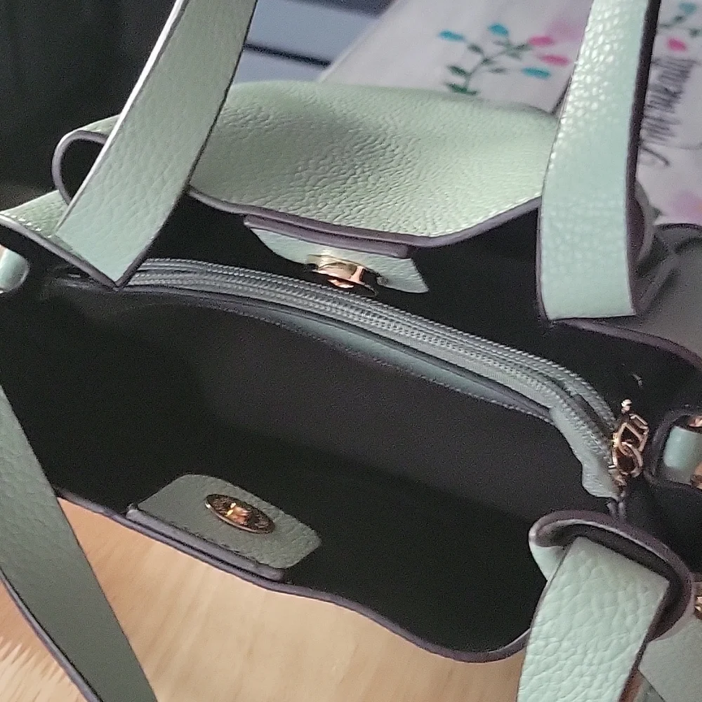 Kate spade purse - Picture 2 of 4
